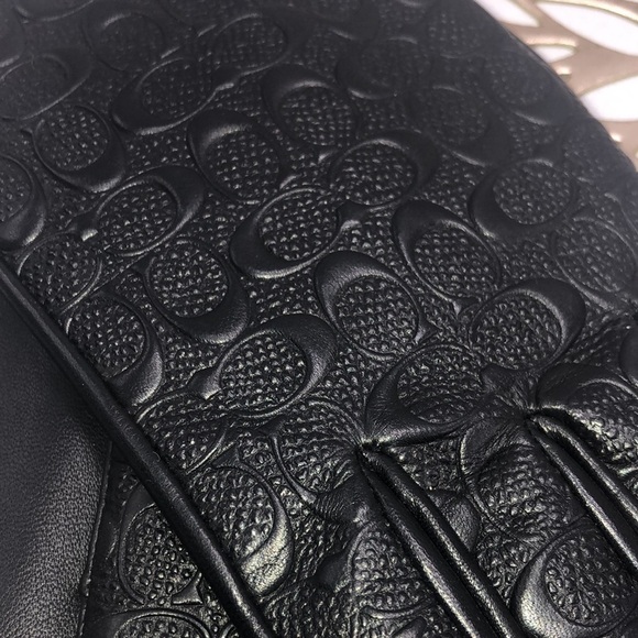 NWT Coach Embossed Sheep Skin Leather with 100% Wool Lining Gloves Size 7 - Picture 2 of 8